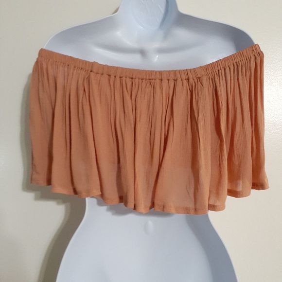 LF Smocked Flowy Crepe Off-Shoulder Boho Crop Top Small Melon NWT - Picture 7 of 7